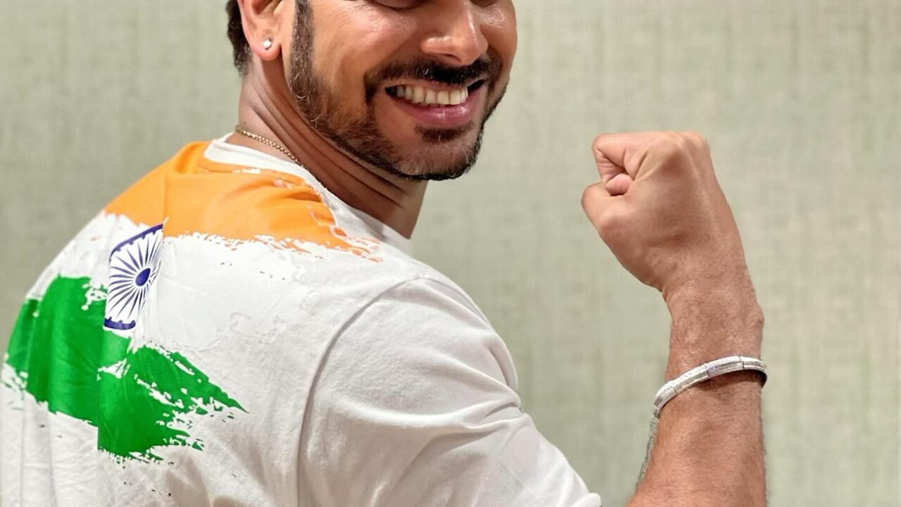 Manoj Tiwary Biography