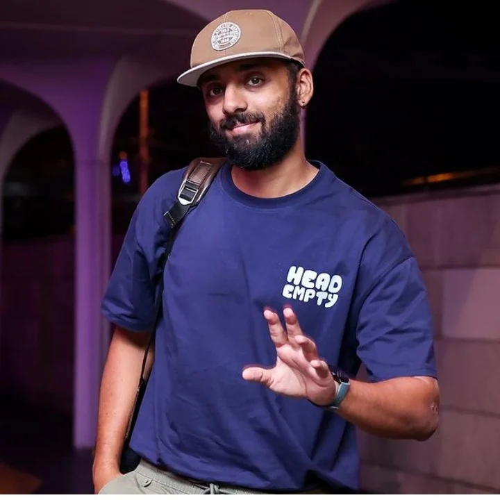 Varun Chakravarthy Biography In Hindi
