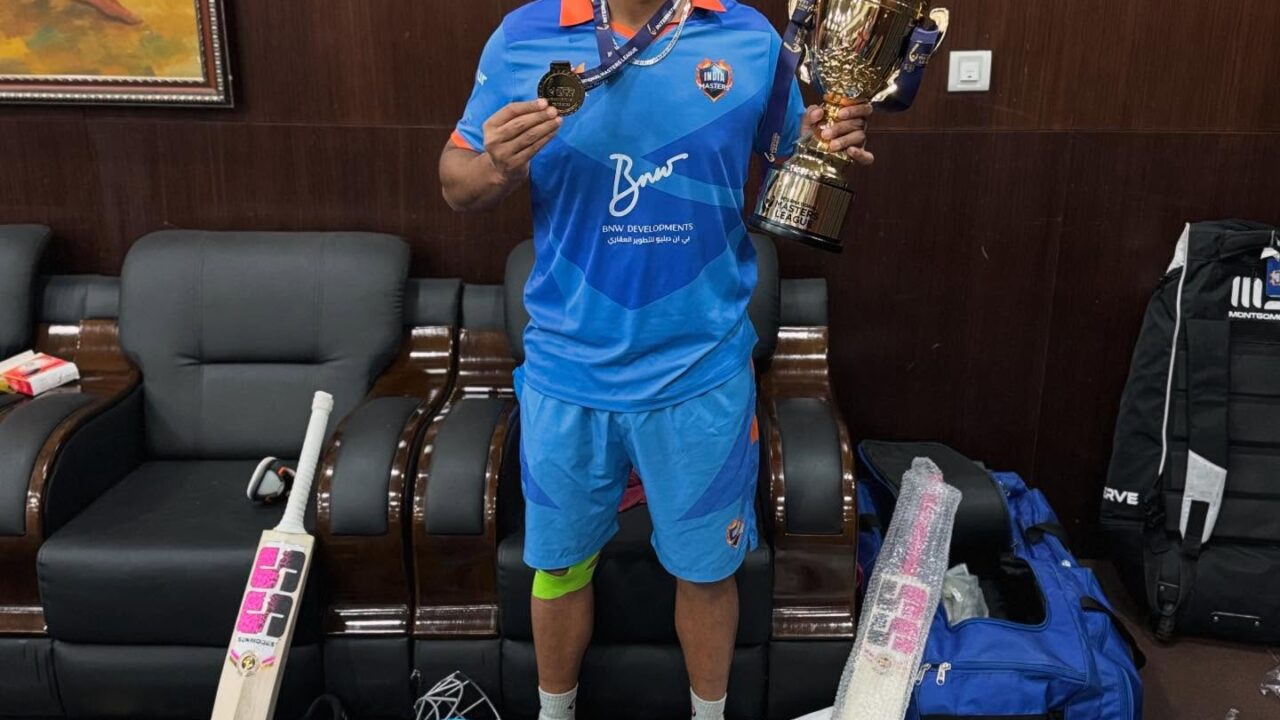 Stuart Binny Biography